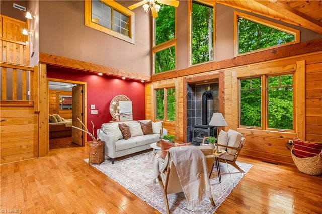 1160 River Bluff Trail, Tobaccoville, NC 27050