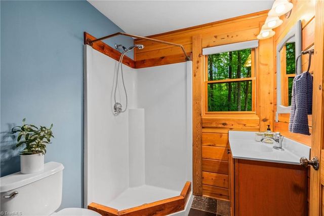 1160 River Bluff Trail, Tobaccoville, NC 27050
