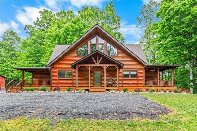 1160 River Bluff Trail, Tobaccoville, NC 27050