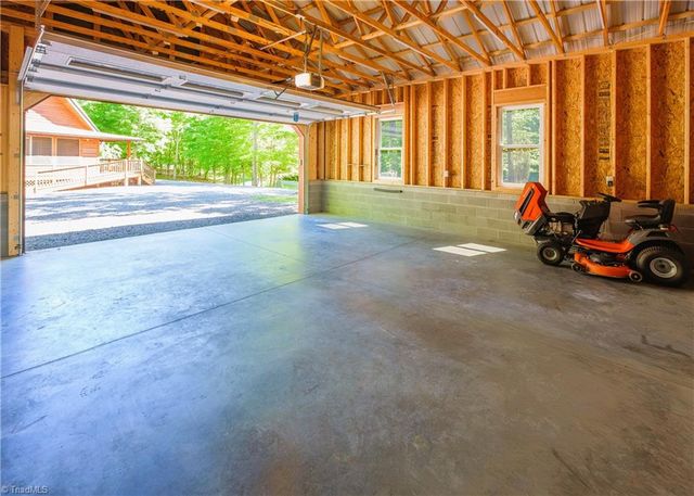1160 River Bluff Trail, Tobaccoville, NC 27050