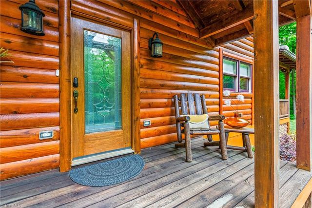 1160 River Bluff Trail, Tobaccoville, NC 27050