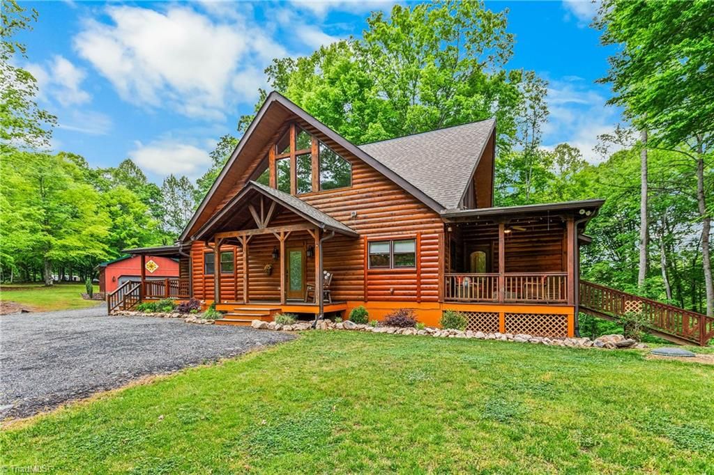 1160 River Bluff Trail, Tobaccoville, NC 27050