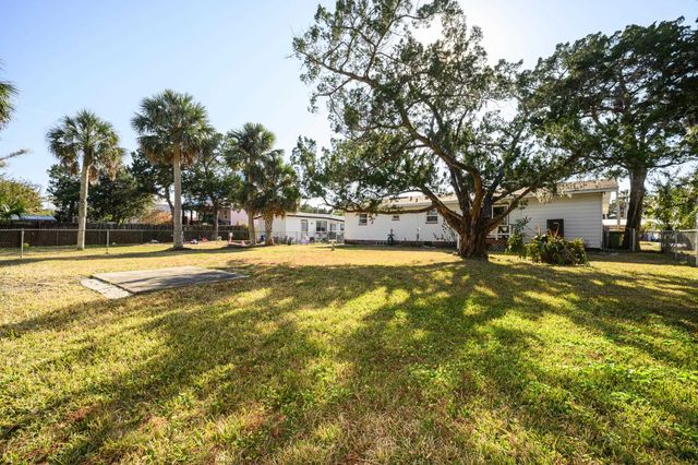 468 Arricola Ave, St Augustine, FL 32080