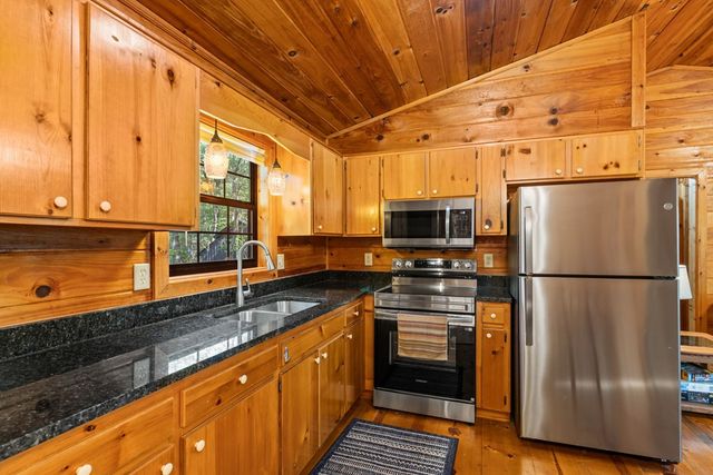 31 Eagle Feather Drive, Cherry Log, GA 30522