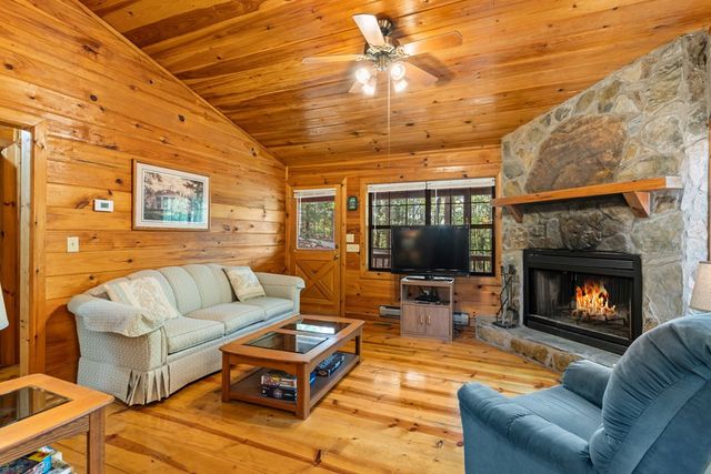 31 Eagle Feather Drive, Cherry Log, GA 30522
