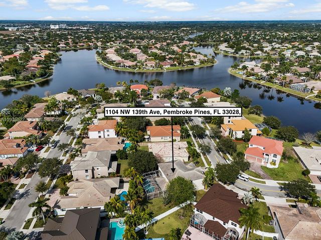 1104 NW 139th Ave, Pembroke Pines, FL 33028