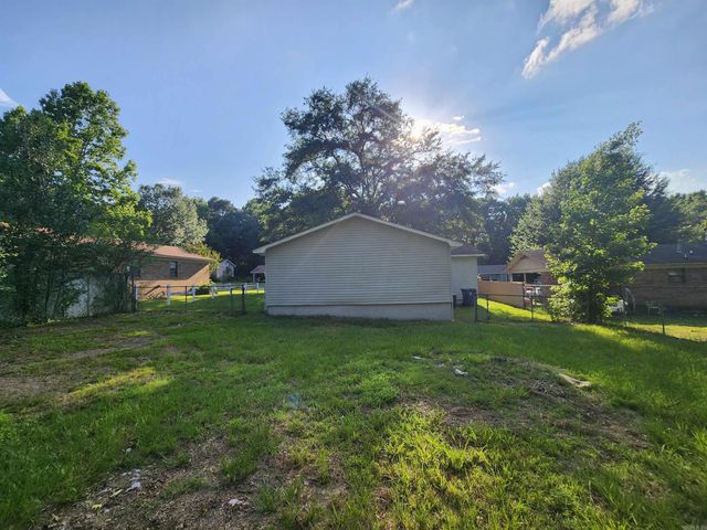 1233 Mimosa Street, Malvern, AR 72104