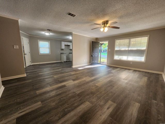 1233 Mimosa Street, Malvern, AR 72104