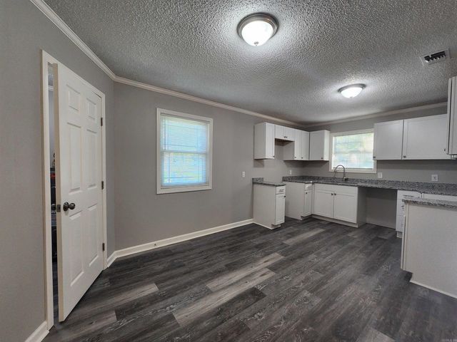 1233 Mimosa Street, Malvern, AR 72104