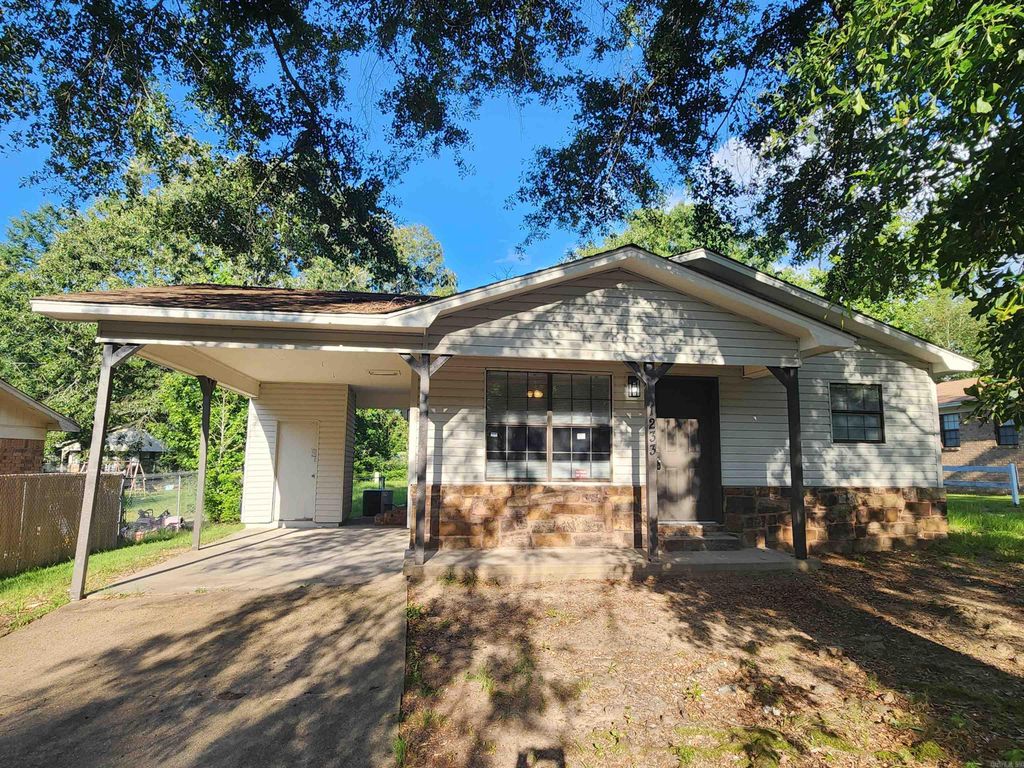 1233 Mimosa Street, Malvern, AR 72104