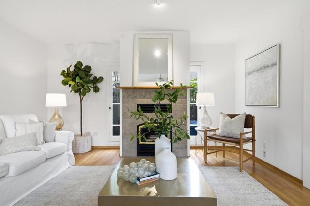 1085 Emerson Street, Palo Alto, CA 94301