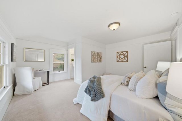 1085 Emerson Street, Palo Alto, CA 94301