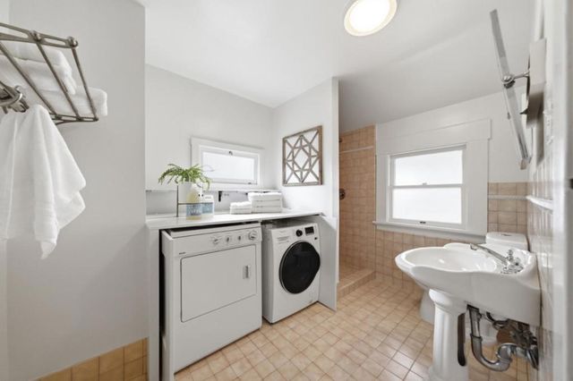 1085 Emerson Street, Palo Alto, CA 94301