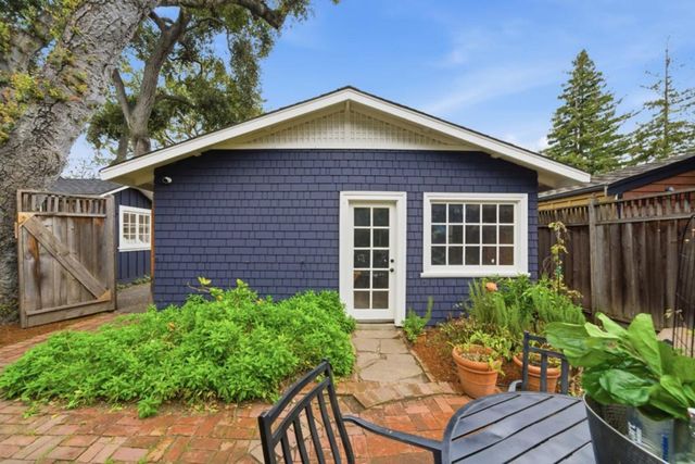 1085 Emerson Street, Palo Alto, CA 94301