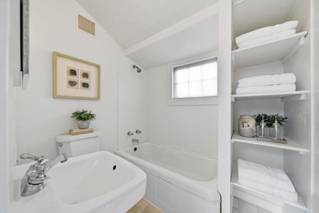 1085 Emerson Street, Palo Alto, CA 94301