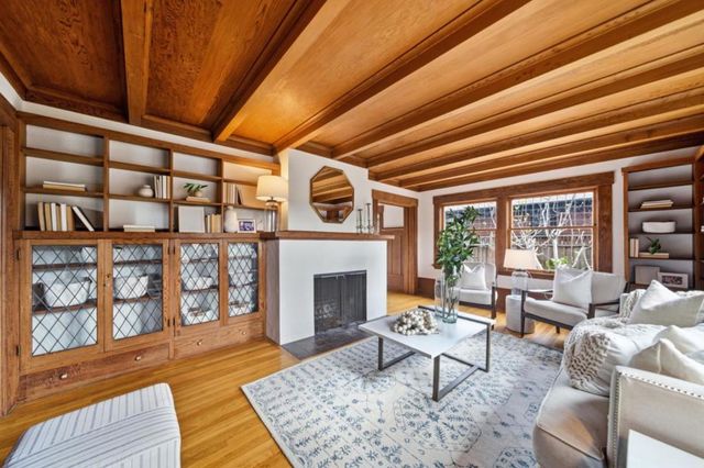 1085 Emerson Street, Palo Alto, CA 94301