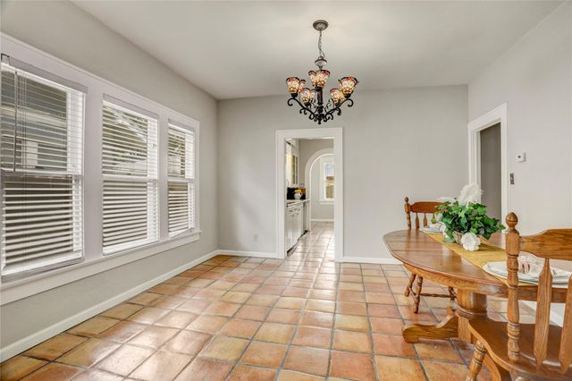 5221 Mulford Street, Houston, TX 77023