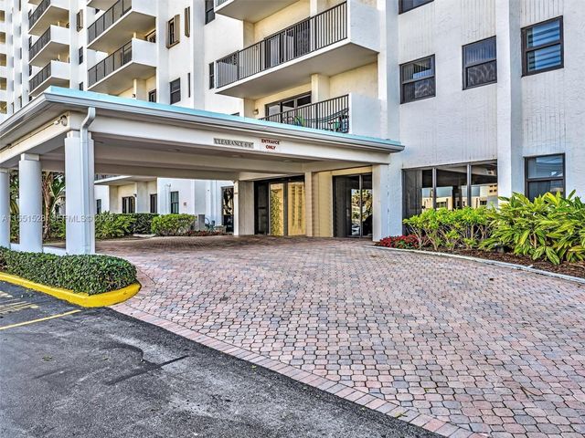 1201 S Ocean Dr 1112N, Hollywood, FL 33019