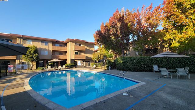 1321 Webster St D119, Alameda, CA 94501