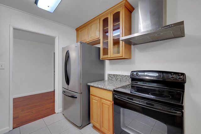 1423 Covillaud St, Marysville, CA 95901