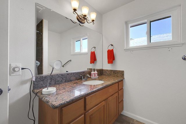 1423 Covillaud St, Marysville, CA 95901