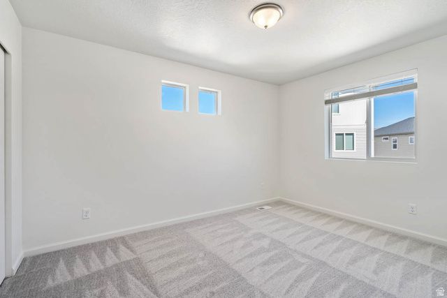 395 E HALLS CREEK RD, Saratoga Springs, UT 84045