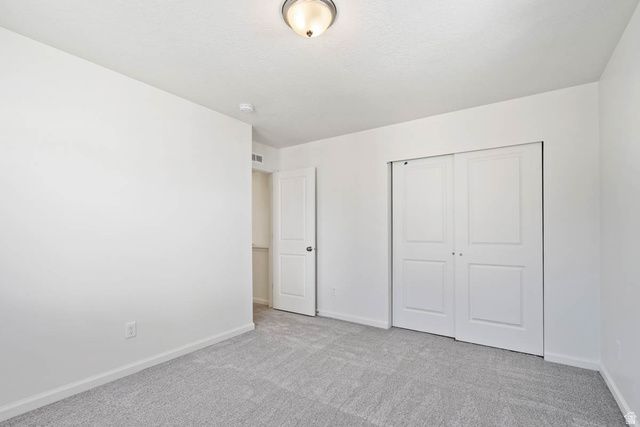 395 E HALLS CREEK RD, Saratoga Springs, UT 84045