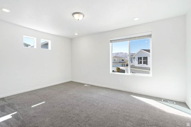 395 E HALLS CREEK RD, Saratoga Springs, UT 84045