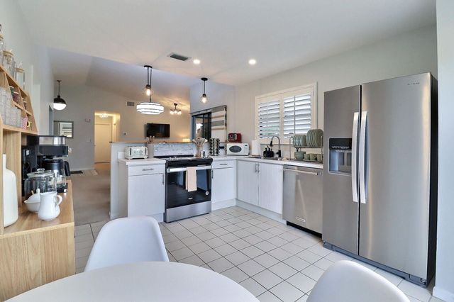 2514 Bedford Mews Drive, Wellington, FL 33414