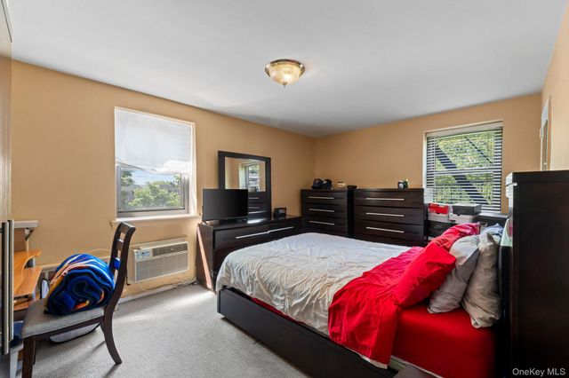 85-10 151 Avenue 2D, Howard Beach, NY 11414