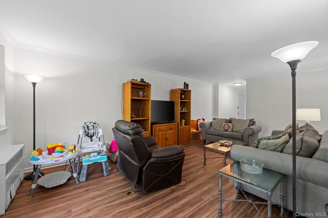 85-10 151 Avenue 2D, Howard Beach, NY 11414