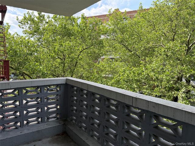 85-10 151 Avenue 2D, Howard Beach, NY 11414