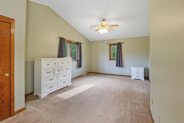S92W35305 Barbary COURT, Eagle, WI 53119