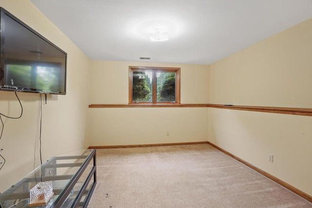 S92W35305 Barbary COURT, Eagle, WI 53119