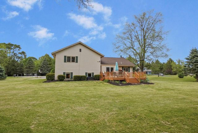 S92W35305 Barbary COURT, Eagle, WI 53119