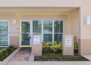 5220 S University Dr 109C, Davie, FL 33328