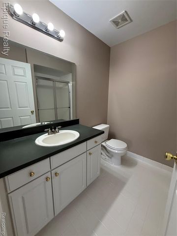 56487 Scotland Boulevard, Utica, MI 48316