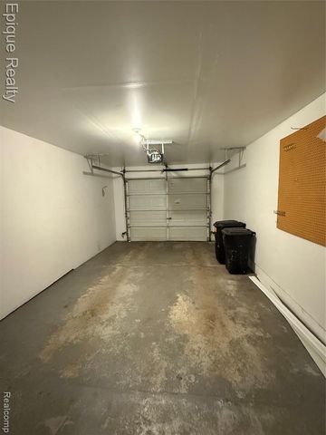 56487 Scotland Boulevard, Utica, MI 48316