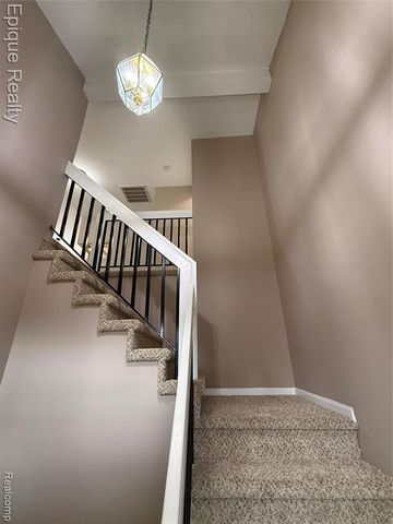 56487 Scotland Boulevard, Utica, MI 48316