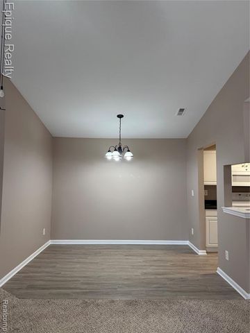 56487 Scotland Boulevard, Utica, MI 48316