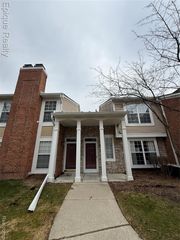 56487 Scotland Boulevard, Utica, MI 48316