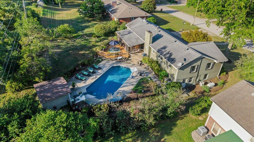 129 Lana Lane, Winchester, KY 40391