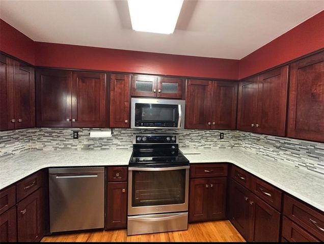 3615 Doniphan Avenue, St Joseph, MO 64507