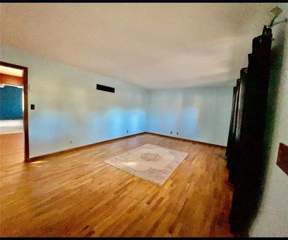 3615 Doniphan Avenue, St Joseph, MO 64507