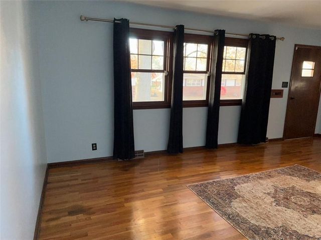 3615 Doniphan Avenue, St Joseph, MO 64507