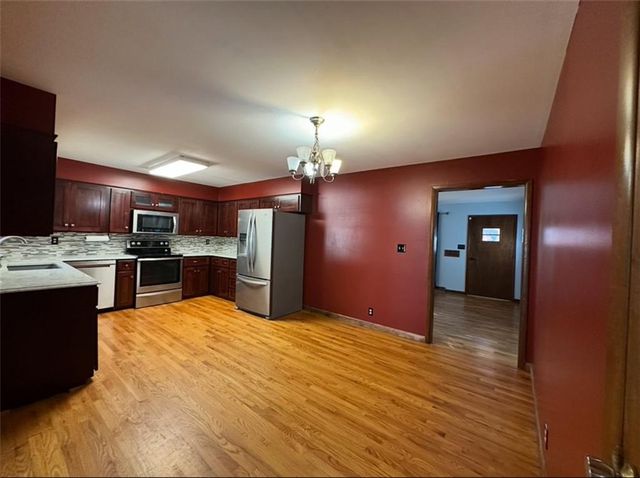 3615 Doniphan Avenue, St Joseph, MO 64507