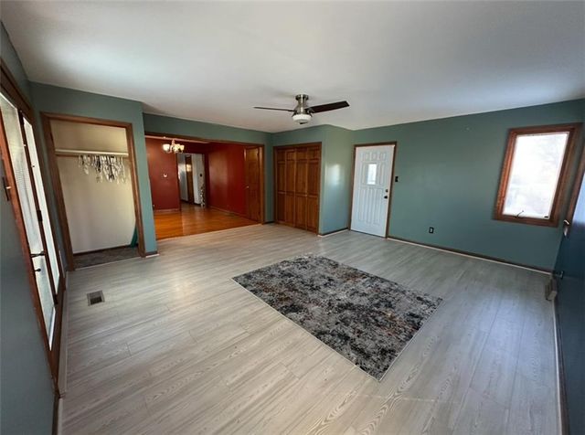 3615 Doniphan Avenue, St Joseph, MO 64507