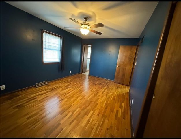 3615 Doniphan Avenue, St Joseph, MO 64507