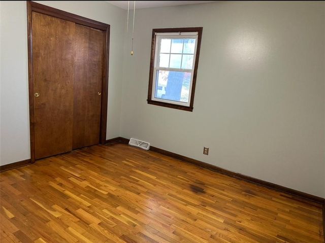 3615 Doniphan Avenue, St Joseph, MO 64507