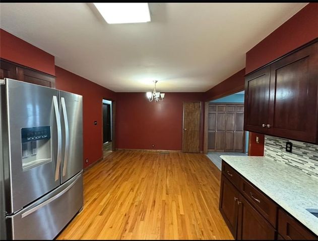 3615 Doniphan Avenue, St Joseph, MO 64507